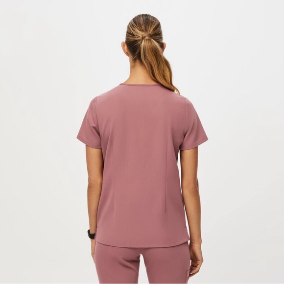 FIGS Scrub Top - Picture 2 of 4